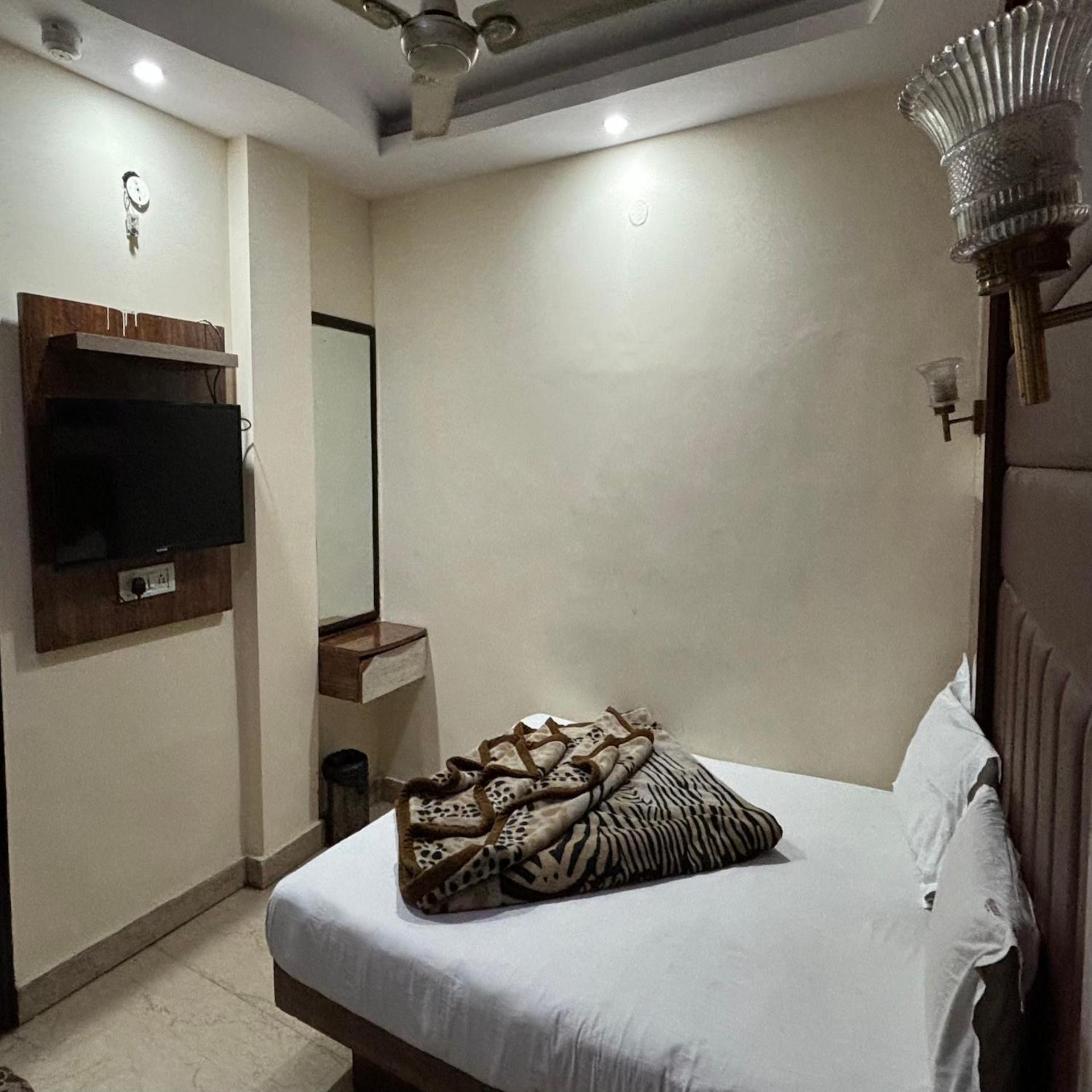 Hotel Pk International Near By New Delhi Station I Couple Friendly Pokój zdjęcie
